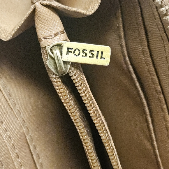 140 FOSSIL Emma  Wallet Zip Around Clutch CreditCard Multi Compartment - Picture 7 of 12